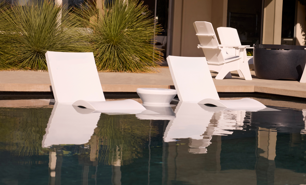 Signature Adjustable Recline Chaise lifestyle