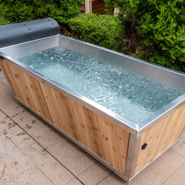 LeisureCraft The Polar Plunge Tub