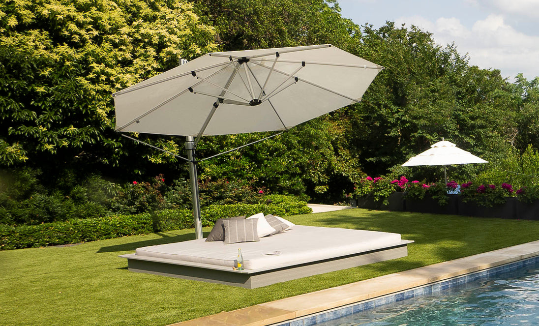 Echo Sunbed - lifestyle