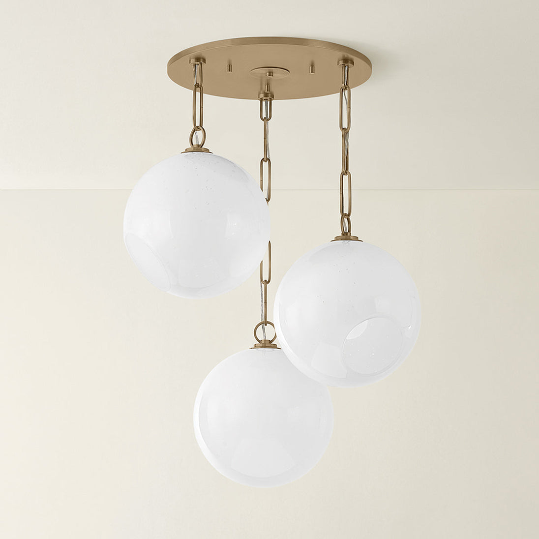 Bramble chandelier detail view