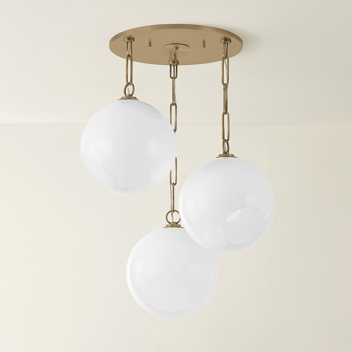 Bramble chandelier detail view