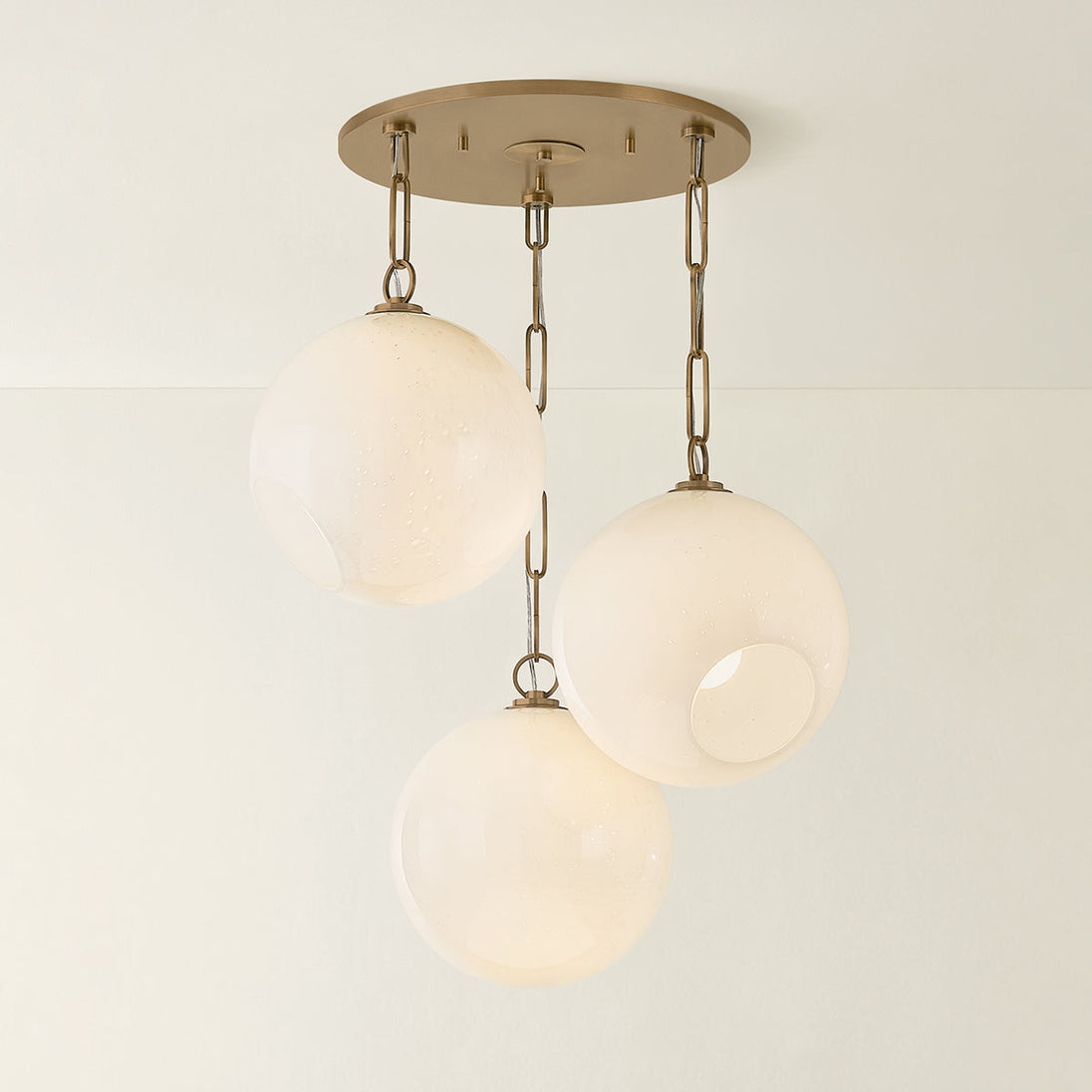 Bramble chandelier detail view