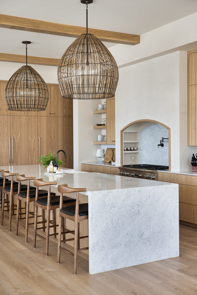 Holden Exterior Pendant lifestyle setting
