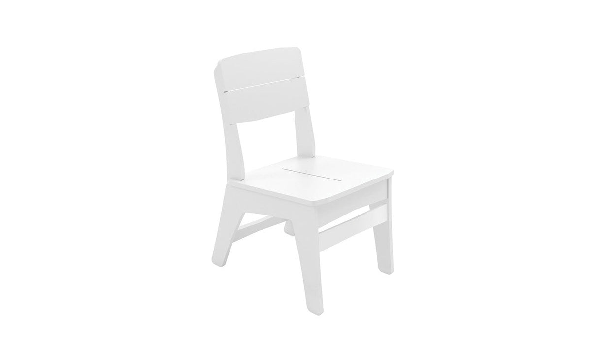 Ledge Lounger Mainstay Dining Side Chair in White resin