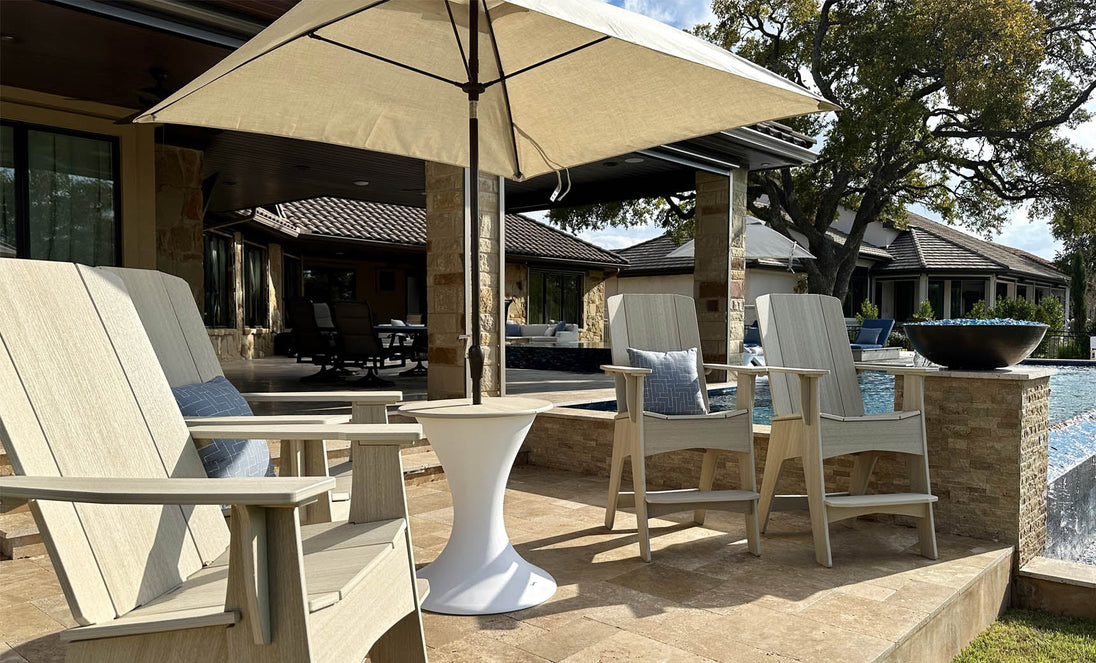 Essential Umbrella 10' Square Pulley lifestyle photo