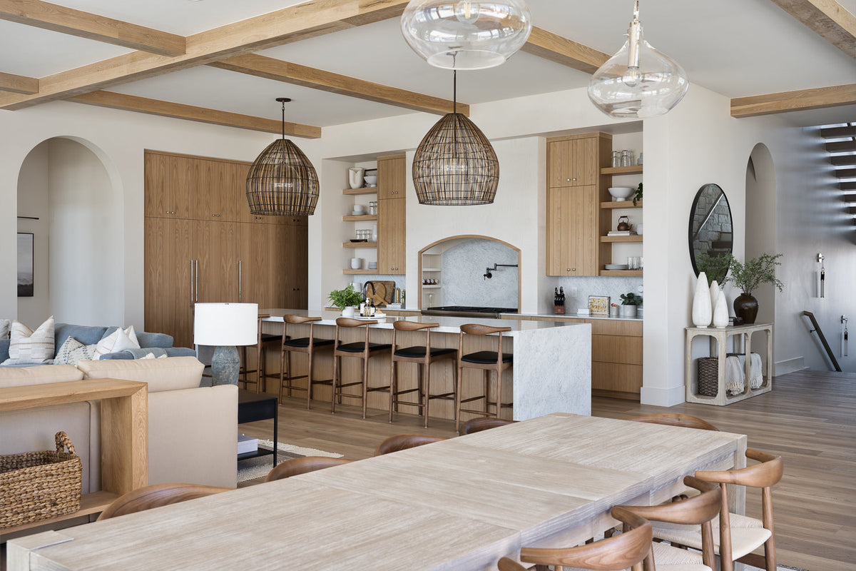 Holden Exterior Pendant lifestyle setting