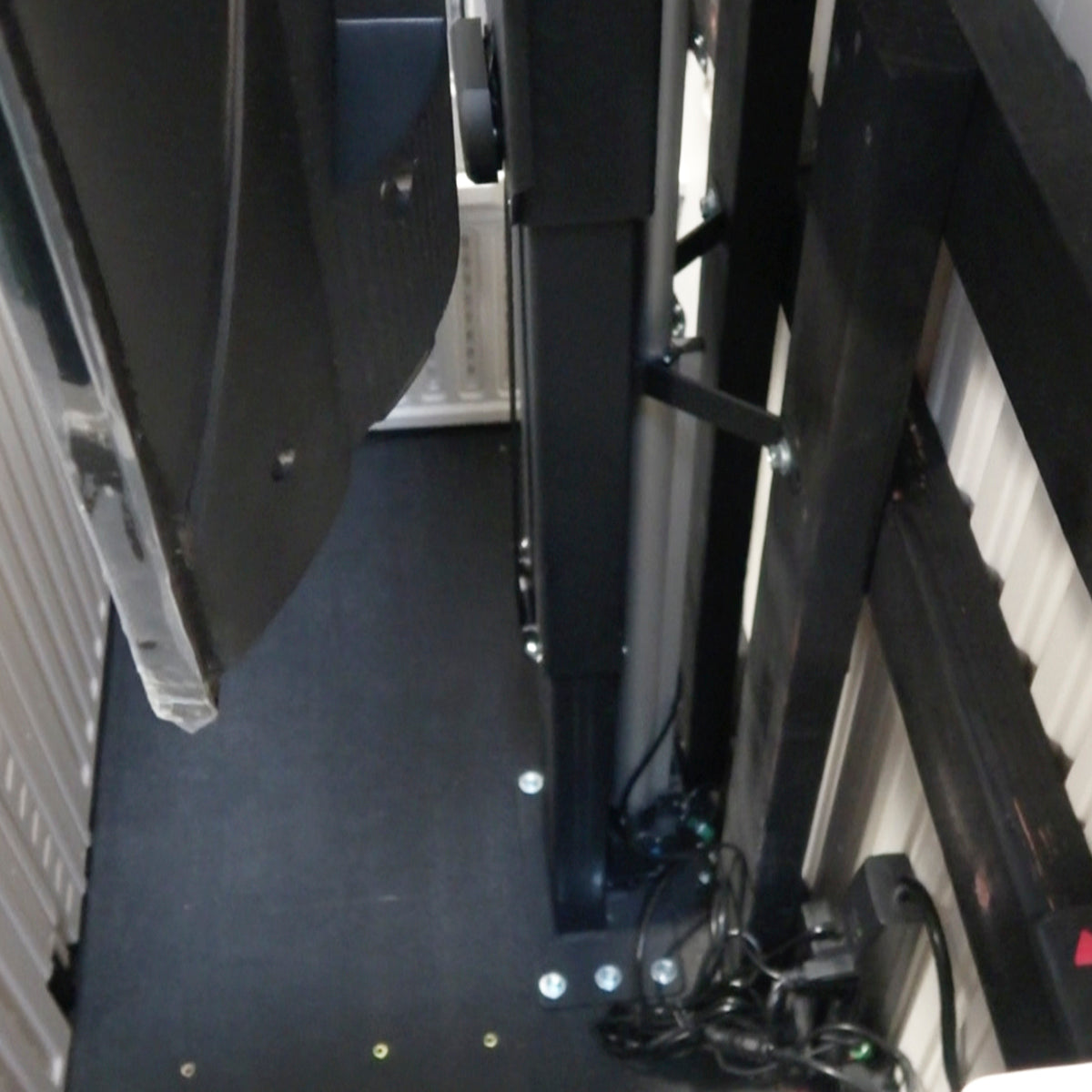 Econo Lift with Silver Series 43" or 50" Outdoor TV